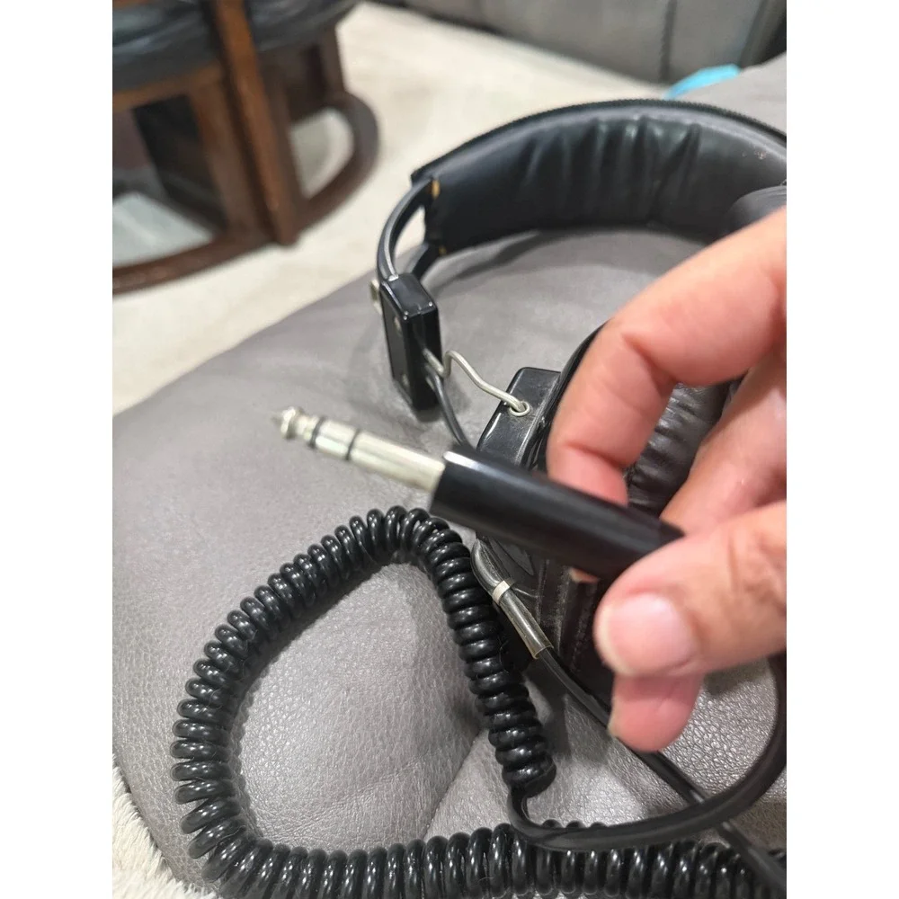 Sony DR 7A Stereo Headphones Black Wired Coil‎ Cord Professional Audio works